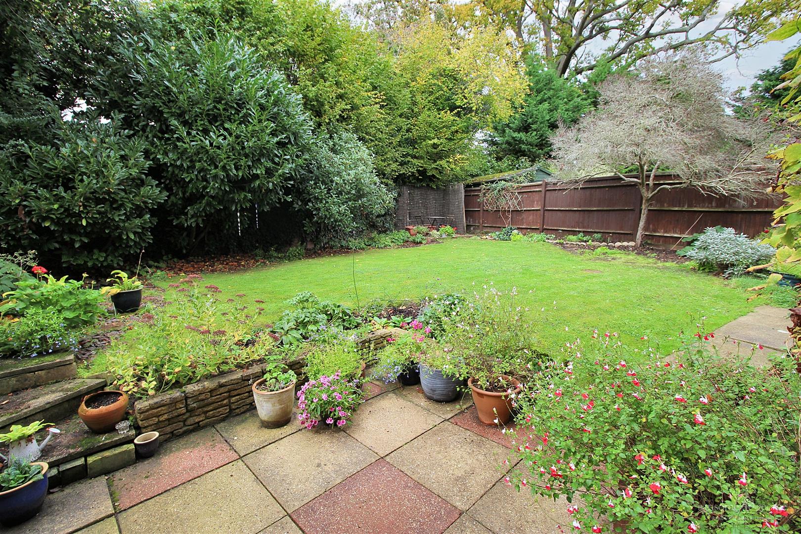 Mackay Close, Calcot, Reading